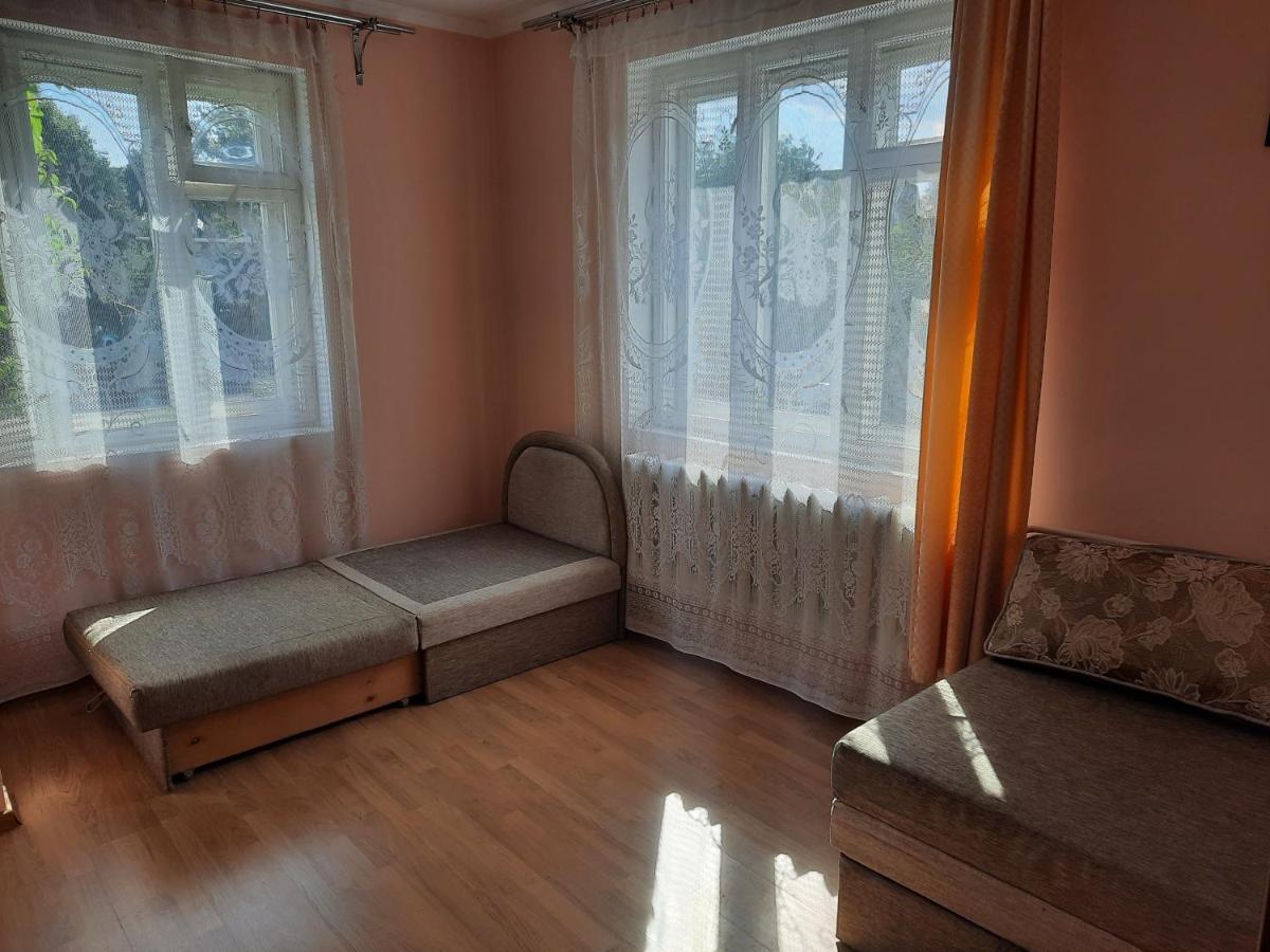 "Arttrakt" Hotel Lviv Kültér fotó